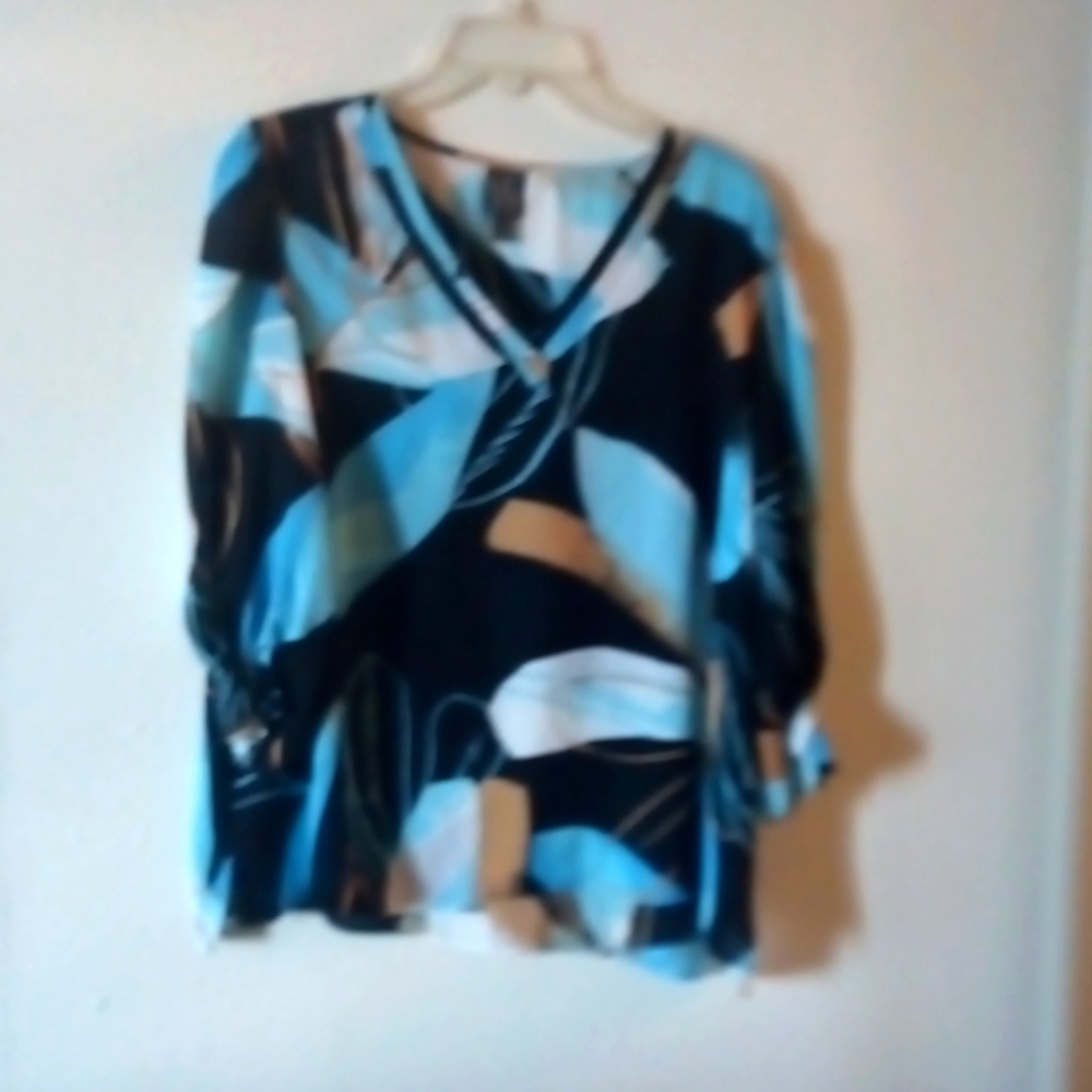 Long sleeved pull over blouse